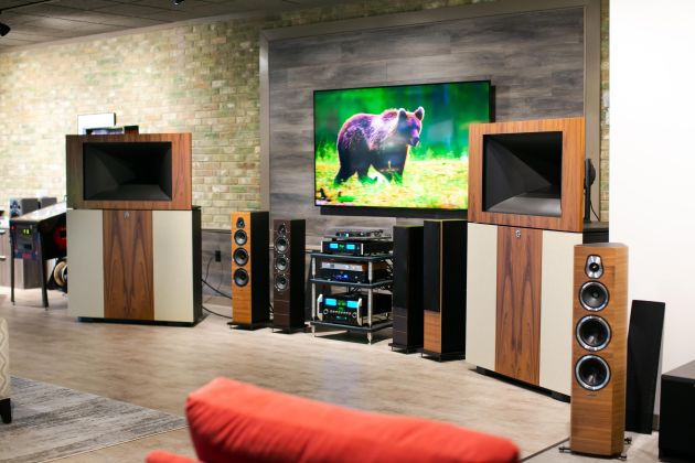 Mcintosh Show Room